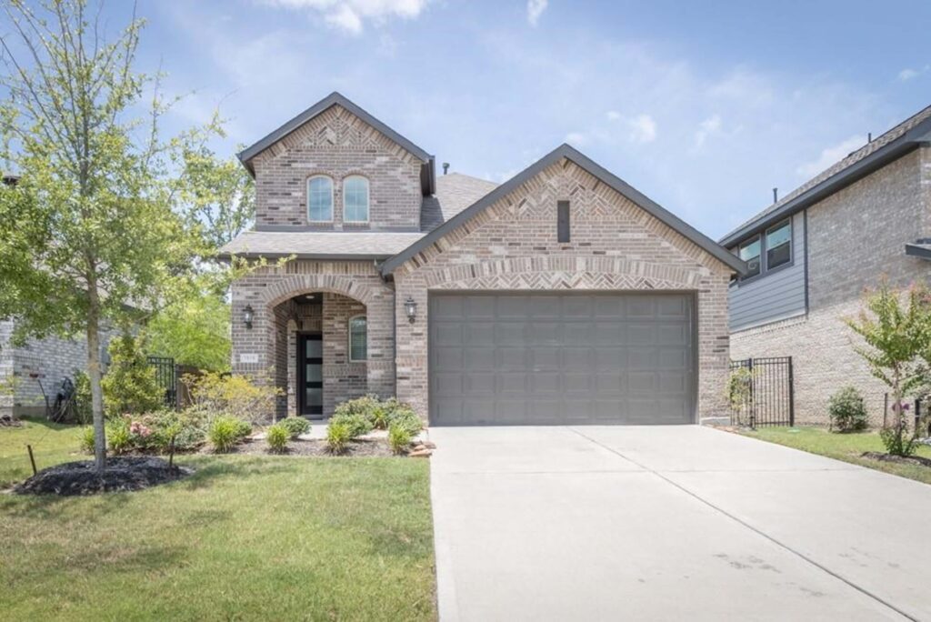 7818 Axis Ridge, Magnolia, TX 77354